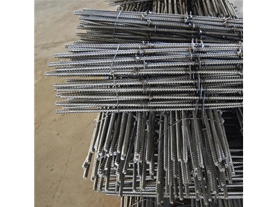 三段式止水對(duì)拉螺桿